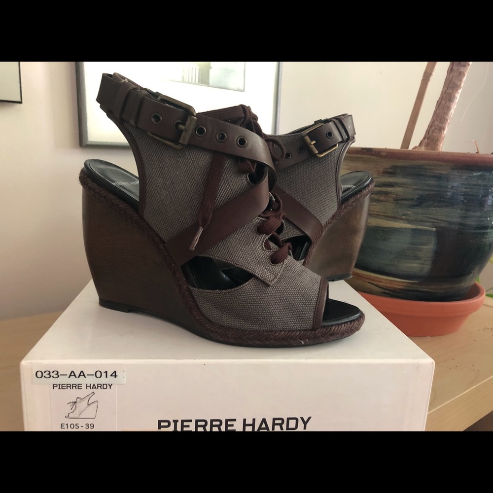 Pierre Hardy canvas and leather wedges, sz 8.